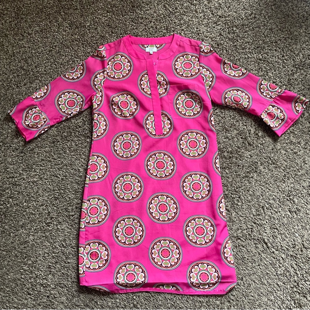 Crown& Ivy pink dress with front pocket size 6